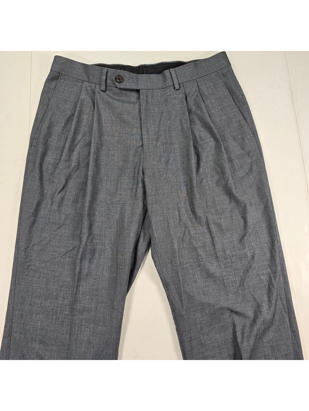 Ralph Lauren gray pleated dress pants 34W x 30L